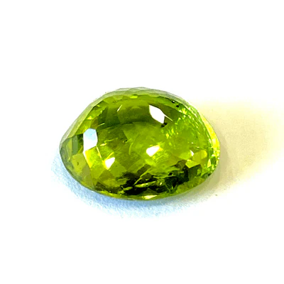 Natural Peridot Stone - 3.90 cts - Image 3