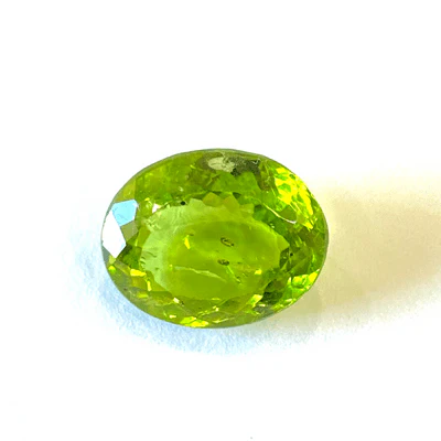 Natural Peridot Stone - 4.55 cts