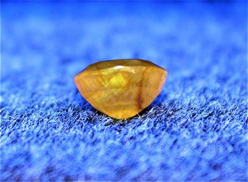 Natural Yellow Sapphire (Pukhraj- 8.75 cts) - Image 3